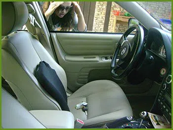 Neighborhood Locksmith Services Jersey City, NJ 201-367-1926 - 20-keys-locked-in-car